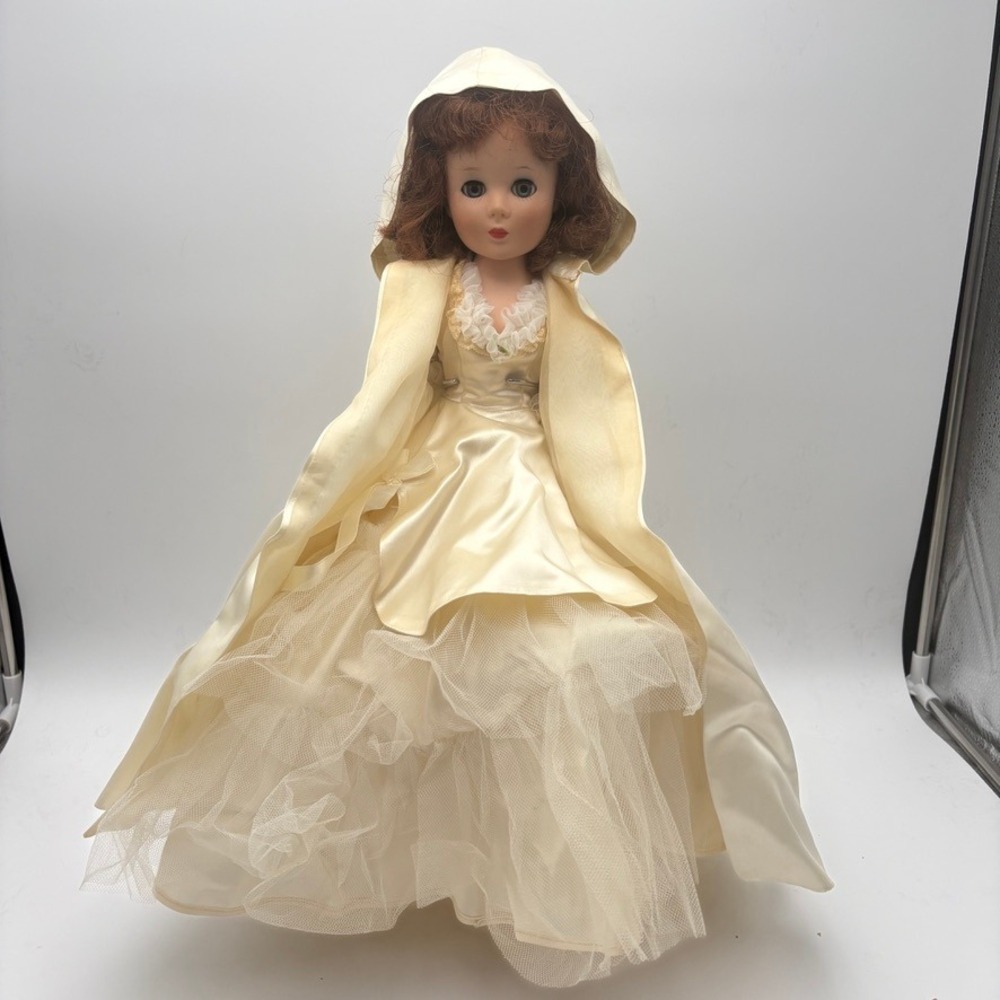 Vintage 1950s American Character Sweet Sue Sophisticate Doll 20" Bride Toni